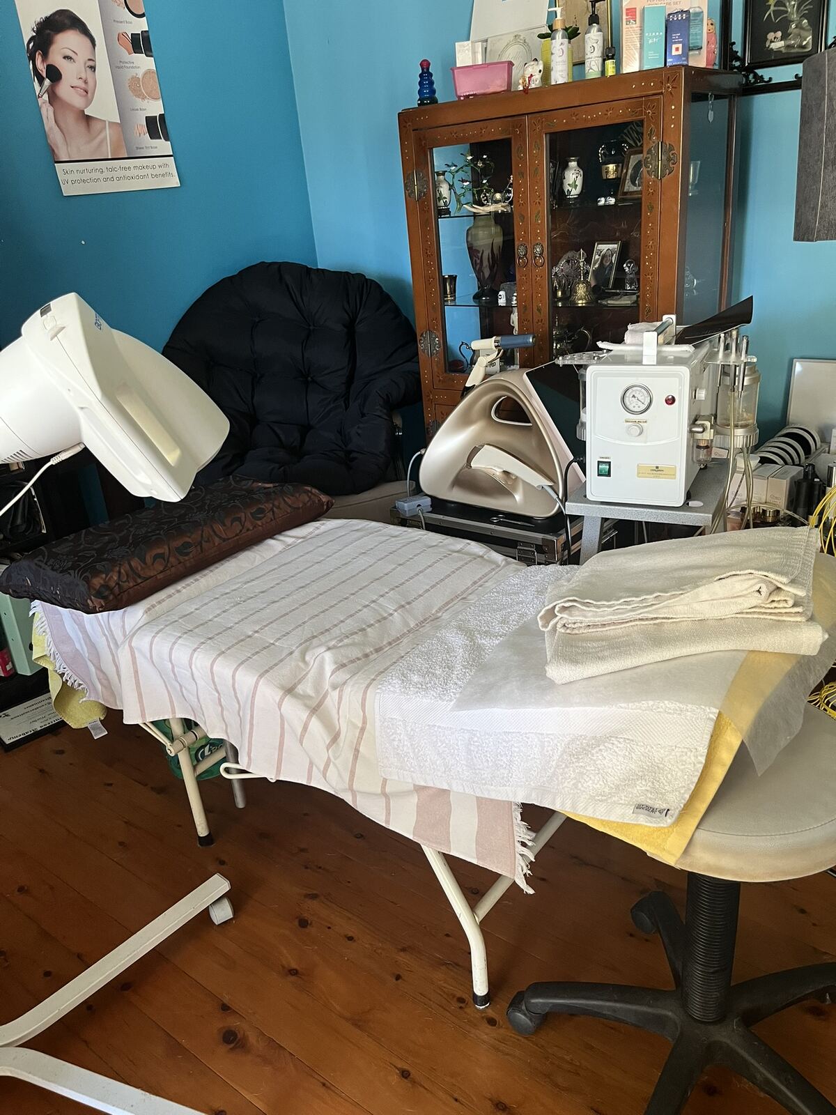 Catherine's treatment room in Miranda with facial bed and skincare equipment
